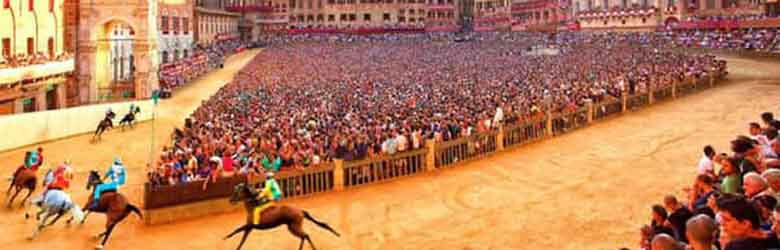 Come funziona il Palio di Siena in Piazza del Campo