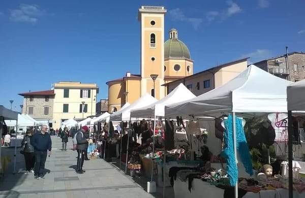 Mercatino Sabato Seravezza